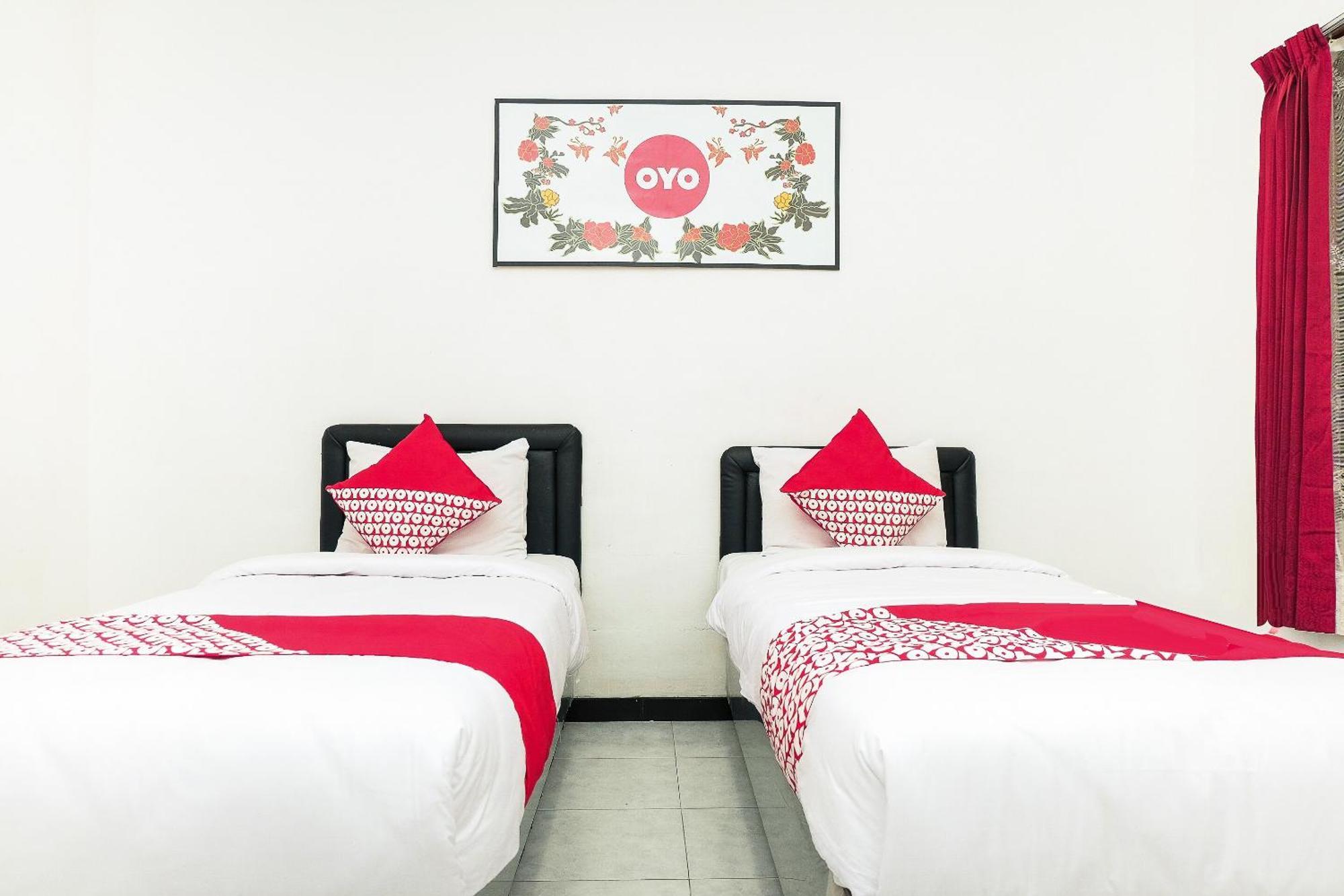 Super Oyo 353 Loesje Guest House Syariah Μαλάνγκ Εξωτερικό φωτογραφία